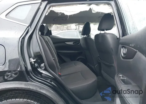 2018 Nissan Rogue Sport S z USA, uszkodzony, nr VIN JN1BJ1CR1JW267171